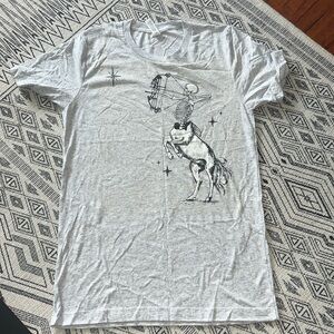 Graphic tee